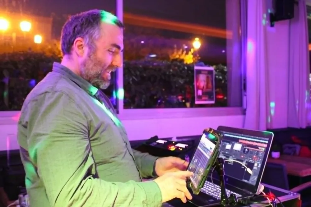 moi derriere platine